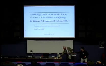 Modelling THM processes in rocks with the aid of parallel computing