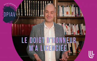 Le doigt d’honneur m’a licenciée